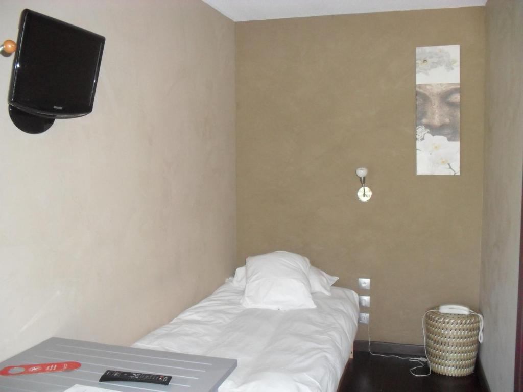 Hotel Evan Lempdes sur Allagnon Ruang foto