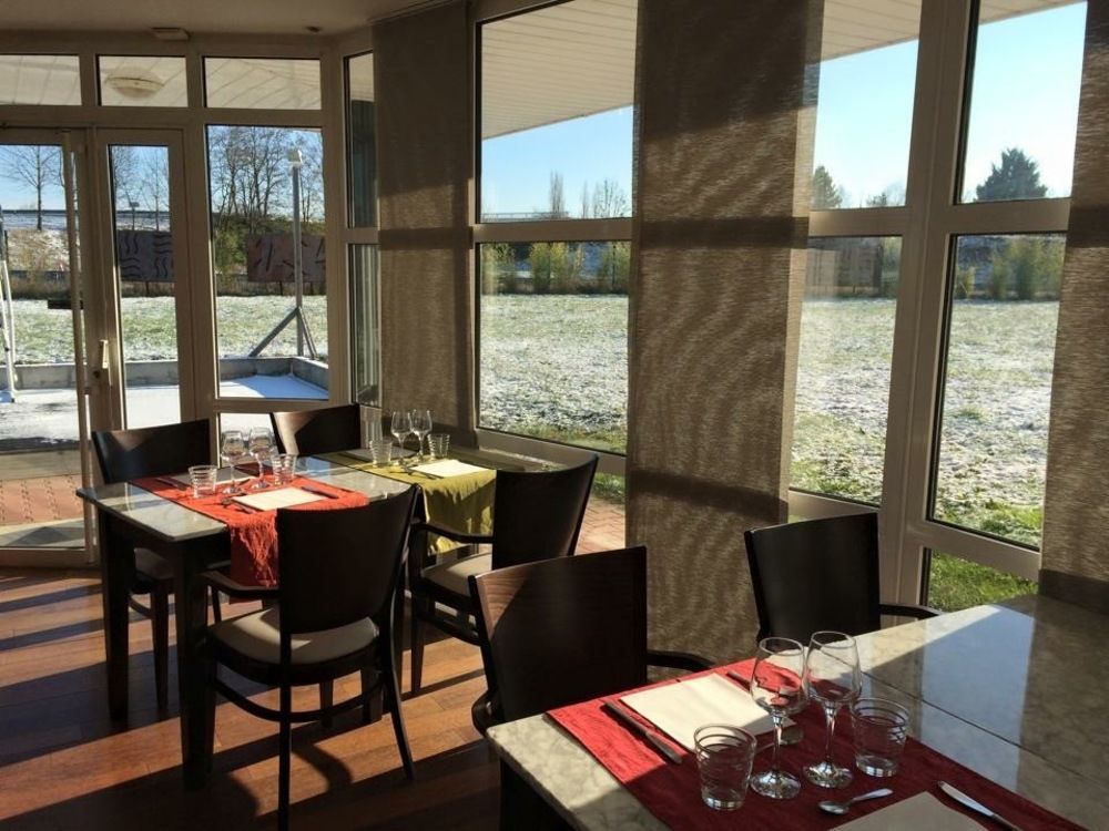 Hotel Evan Lempdes sur Allagnon Bagian luar foto